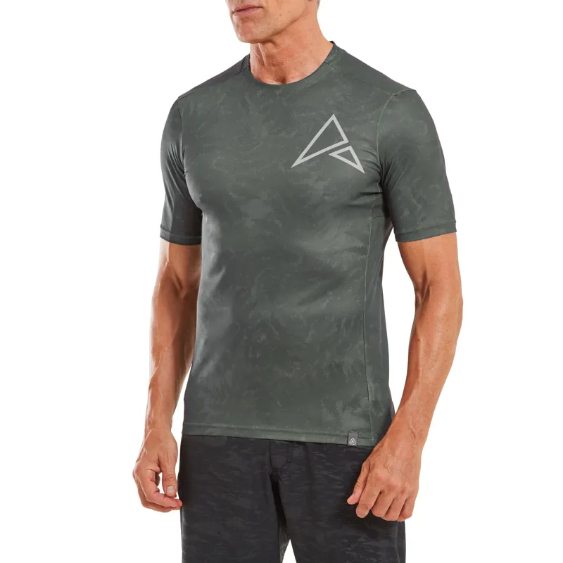 Altura Kielder Lightweight Short Sleeve Jersey In Black 1 Altura Kielder Lightweight Short Sleeve Jersey In Black