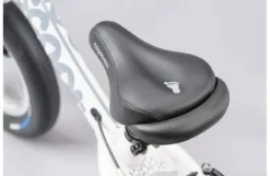 2021 Ridgeback Scoot Balance Bike In White -De Ver Cycles Shop ftp f freewheel imagessportlinefwbikesrb21702 detail 11